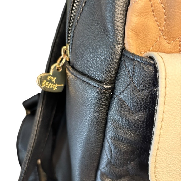Betsey Johnson Bow Quilted Backpack + Matching Clutch Set Black Tan Cream - Picture 6 of 11
